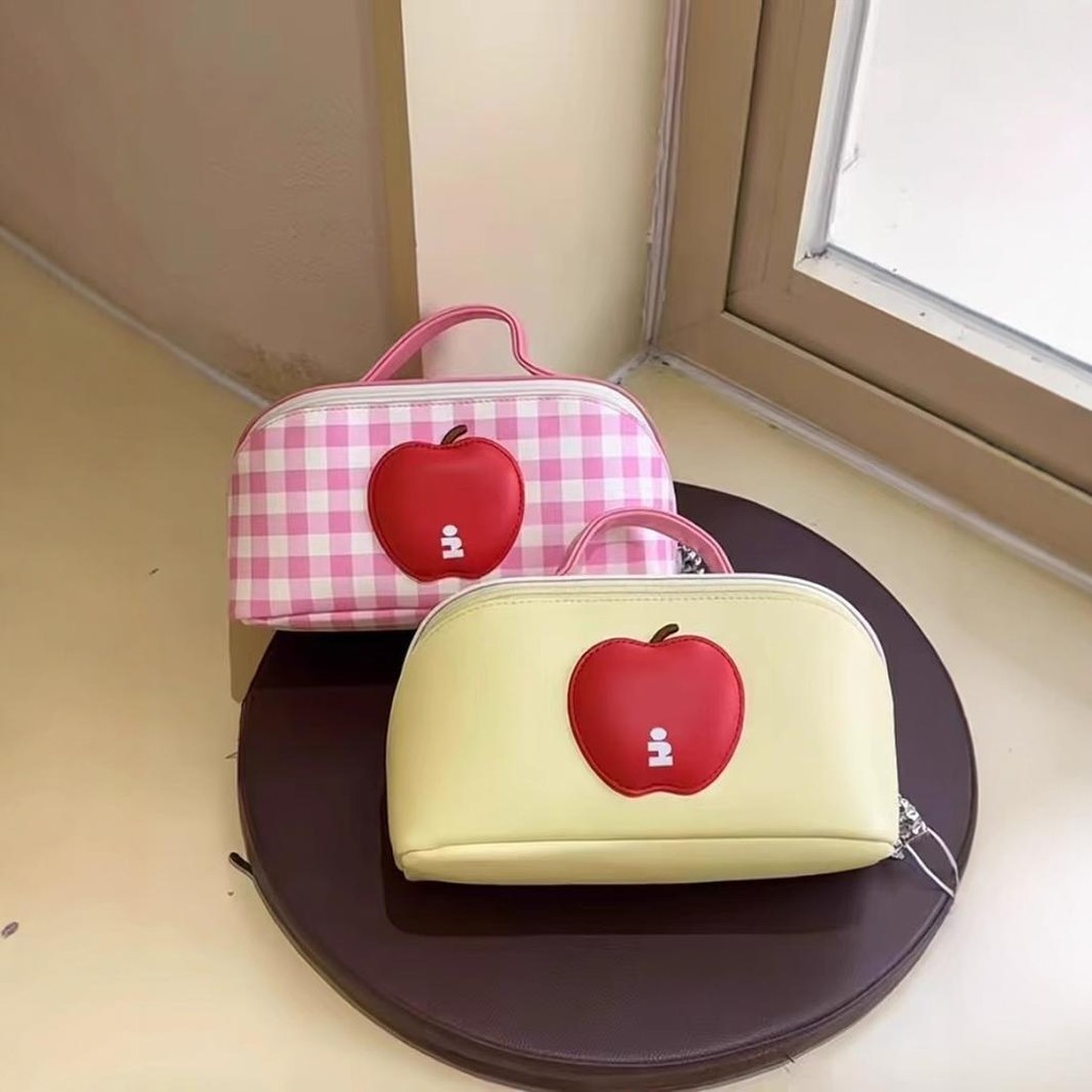 [สต๊อกพร้อม]100% Tagi.สินค้าใหม่<i>apple Puff Cute Waterproof Portable Storage Bag</i>