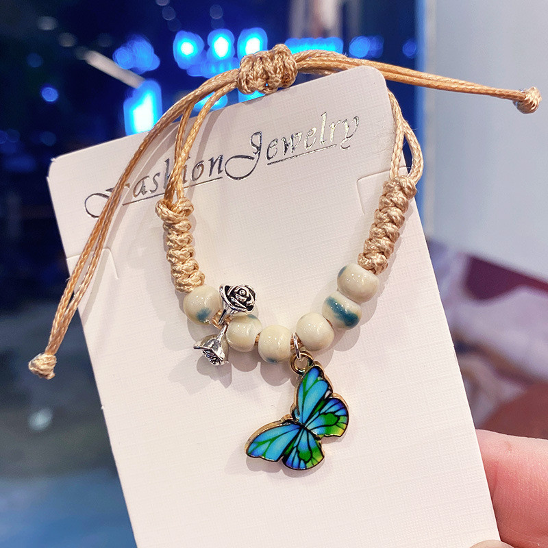 สร้อยข้อมือผีเสื้อ  กำไลข้อมือลูกปัด  เครื่องประดับ พร้อมส่ง