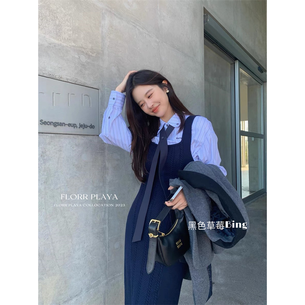 ชุดกระโปรงวรัดเอว ชุดกระชับสัดส่วน เสื้อถักคอปกลายทาง ดีไซน์สไตล์วิทลัยเกาห ชุด POLO หลวม 0KV1
