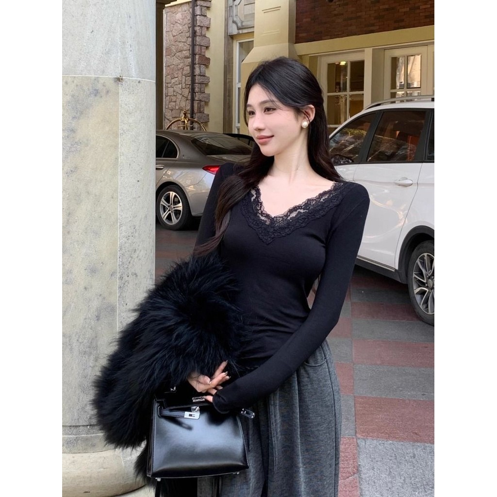 เสื้อยืดแขนยาวคอวีกระชับสัดส่วนลูกไม้เซ็กซี่ฤดูใบไม้ร่วงของผู้หญิง