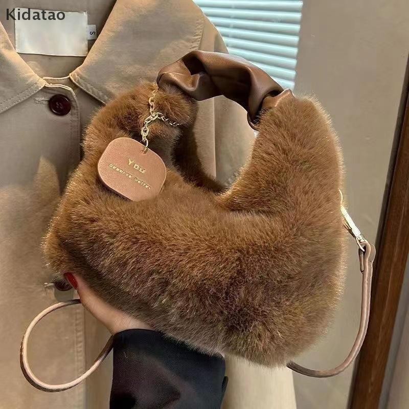 Kidatao ผู้หญิงกระเป๋าถือ Plush Ruched Handle ขนาดเล็ก Lady ไหล่ Crossbody กระเป๋า Casual Tote Half-Moon Hobos กระเป๋าฤดูหนาวใหม่