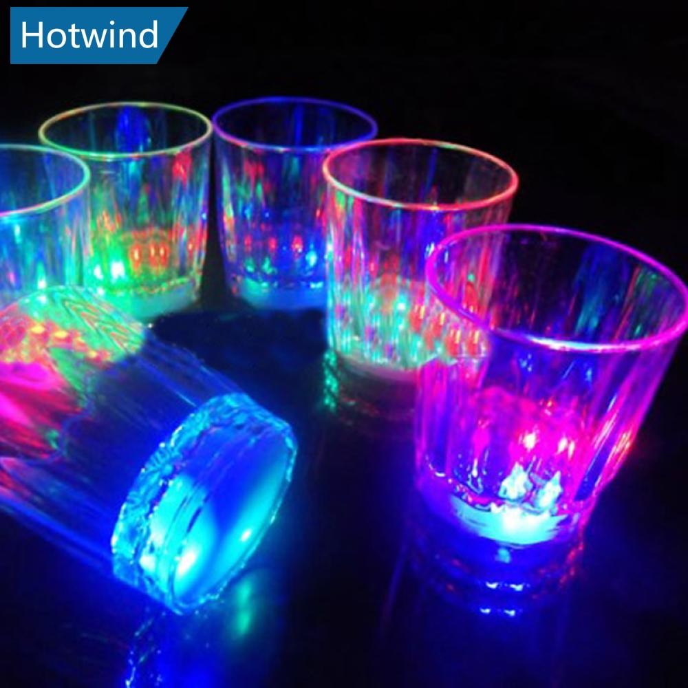 Hw Mini LED กระพริบเครื่องดื่มพลาสติกเครื่องดื่มไวน์ถ้วยบาร์ตกแต่ง Party Club แก้ว H9W6