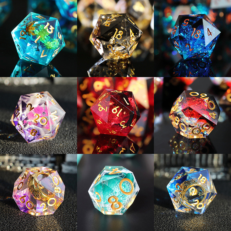 Dnd dice set ลูกเต๋า dnd ลูกเต๋าเรซิ่นปลายแหลมลำไยทรายดูด COC กลุ่มวิ่ง DND Dragon and Dungeons กลุ่