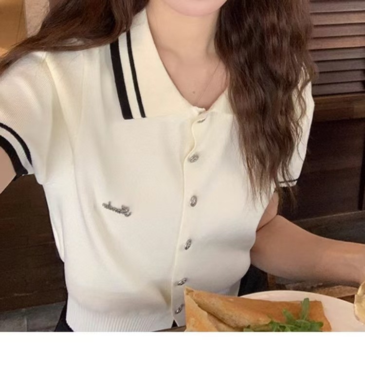 คอโปโลแขนสั้น 2025 ฤดูร้อน สไตล์วิทยาลัยลดอายุ หลากหลาย สไตล์เกาหลี สลิม ท็อปสั้น ทันสมัย ถัก สไตล์โอ D7RH