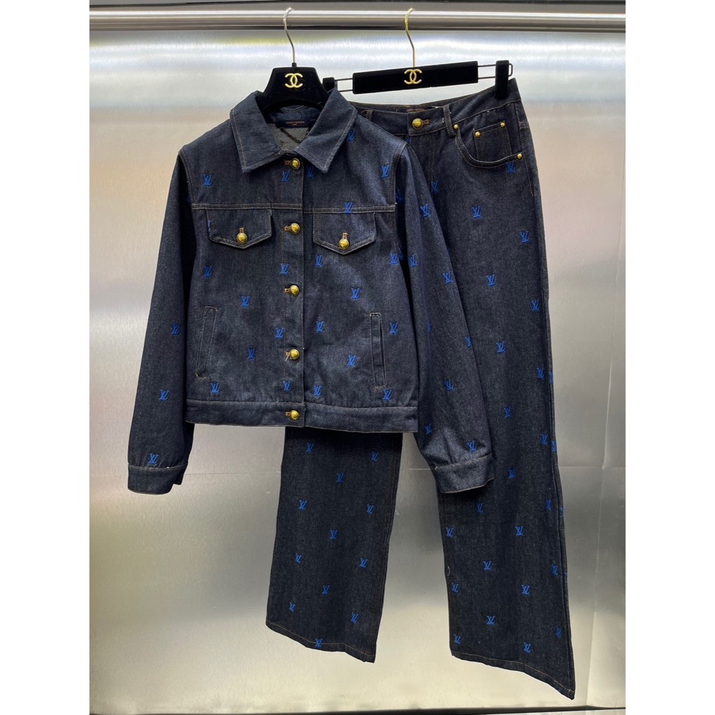 ♥ เช็คสินค้าก่อนสั่ง LOUIS VUITTON DENIM JACKET & JEANS ชุดเซท เสื้อแจ็คเก็ต ผ้ายีนส์ + กางเกงยีนส์ 