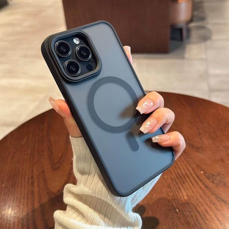 Matte ป้องกันลายนิ้วมือกันกระแทกแม่เหล็กไร้สายชาร์จ Hard เคสโทรศัพท์สําหรับ iPhone 16 15 14 13 12 11 Pro Max Plus Matte Magnetic Case Cover