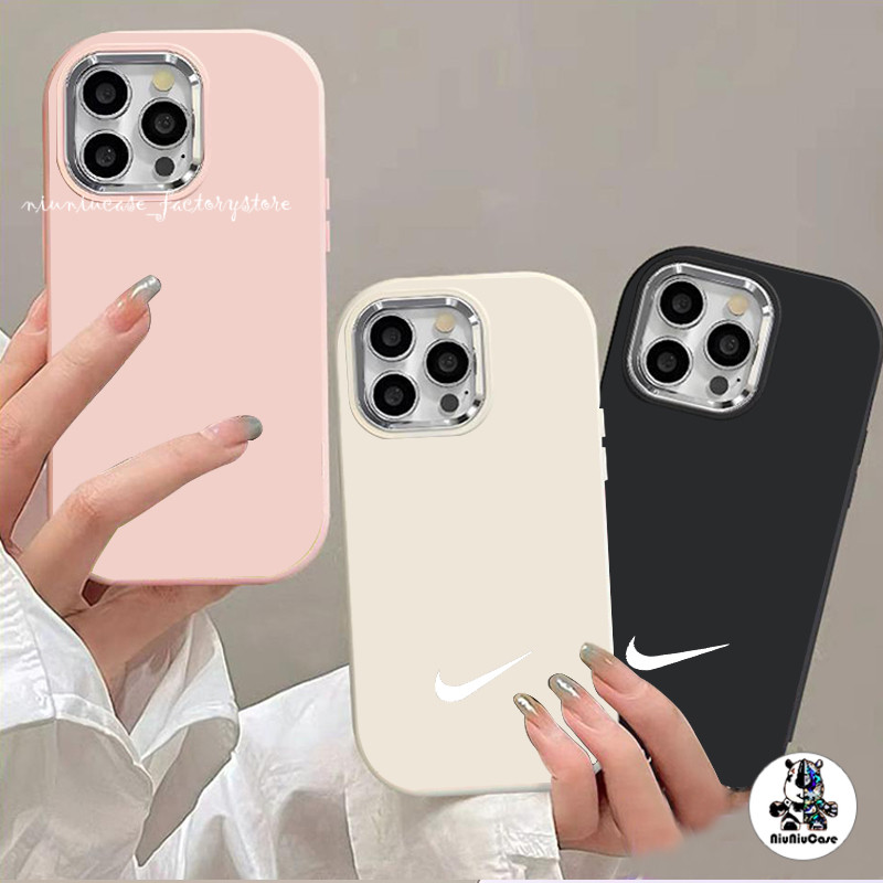 เคสไอโฟน สำหรับiPhone 13 12 14 11 15 16 Pro Max XR X 7Plus XSเคสรูปแบบแฟชั่นลายกรอบโลหะน่ารักเคสกันกระแทกและเลนส์ป้องกัน