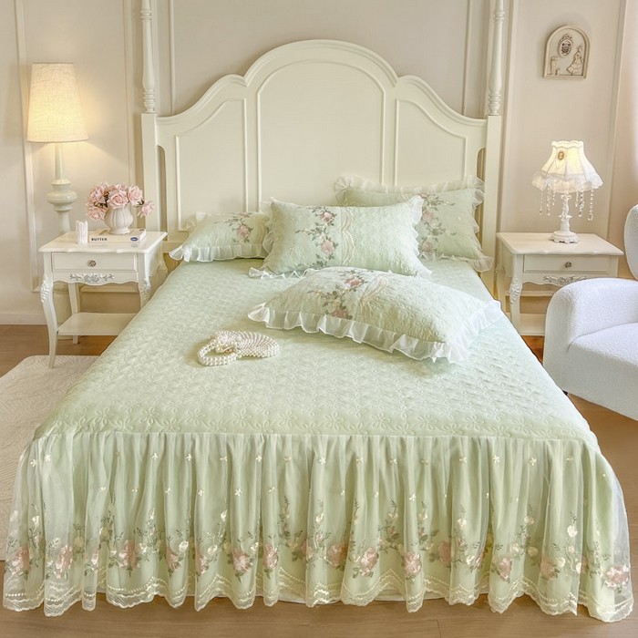 ปลอกคลุมเตียงผ้าถักนุ่ม ลายดอกไม้ปักมินิ ผ้านวมบุหนานุ่ม สไตล์เจ้าหญิงลูกเรือหรู - รูปที่ 4