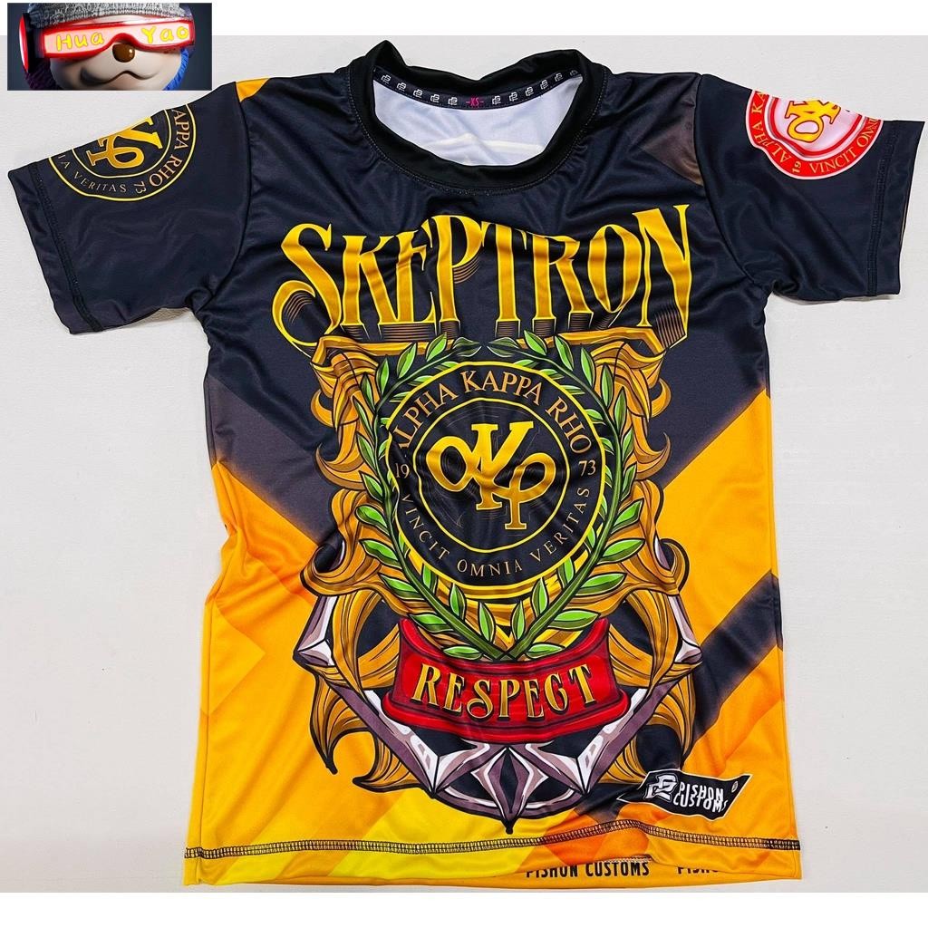 !!ใหม่!!Skeptron ในแขน 1973 AKP Alpha Kappa Rho Skeptron 50th Anniversari Frat เสื้อ Tops Tees เสื้อ