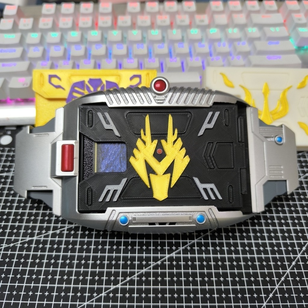 Kamen Rider Ryuki กล่องการ์ดเข็มขัดเวอร์ชันง่ายของ Kamen Rider Dragon Knight กล่องการ์ดทำเอง ขั้นสูง ปกติ Dragon Knight Survival