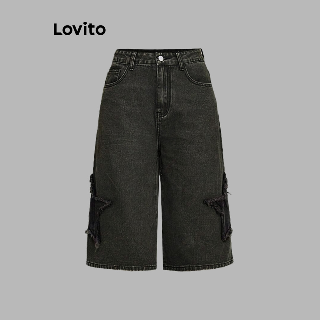 Lovito กางเกงขาสั้นผ้ายีนส์ปะลายเรียบง่ายสำหรับผู้หญิง L108ED125