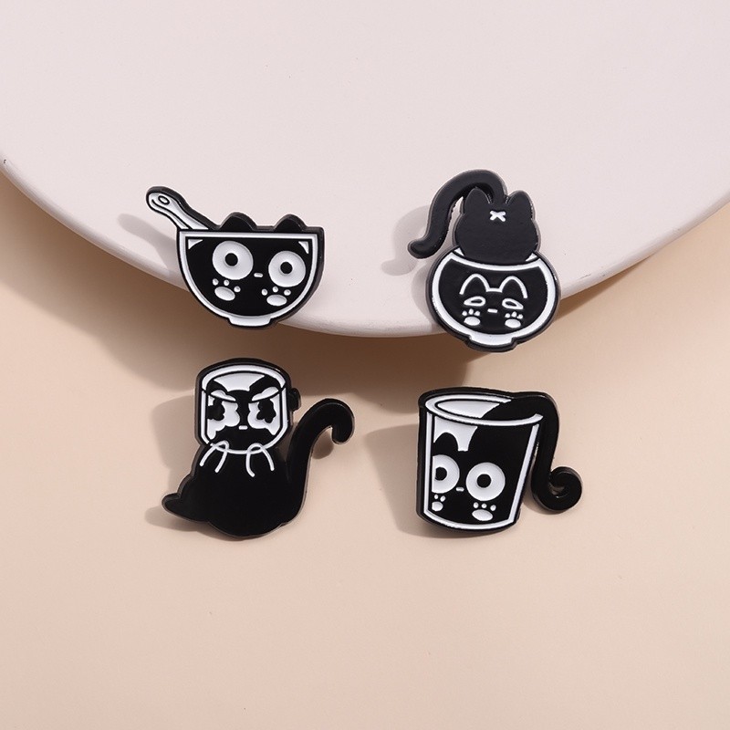 การ์ตูน50สีดําแมวป้ายเคลือบเข็มกลัดแฟชั่นกระเป๋าเป้สะพายหลังเสื้อผ้าอุปกรณ์เสริมของขวัญเครื่องประดับสําหรับเพื่อน - รูปที่ 2