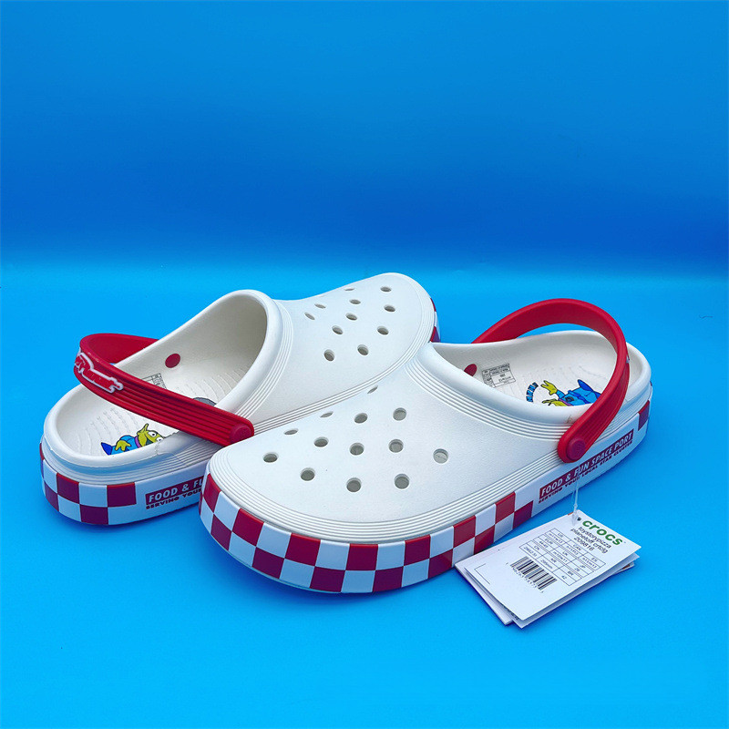 Toy Story การ์ตูนสามตาแบรนด์ร่วมรองเท้ารูข้ามผู้ชายผู้หญิงรองเท้าส้นเตี้ยมูลค่าสูงรองเท้าแตะกลางแจ้ง - รูปที่ 4