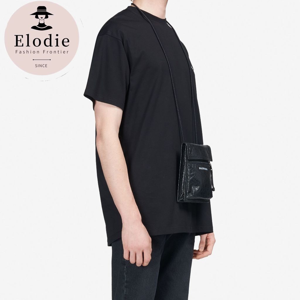 กระเป๋าผู้ชายคลาสสิก Balenciaga ใหม่ กระเป๋าคลัทช์สะพายไหล่หนังแกะ Explorer Small Arena สีดำ
