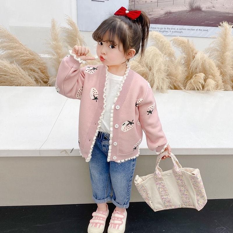 KP567 พร้อมส่ง เสื้อกันหนาวไหมพรมคาดิแกนเด็กผู้หญิง สีชมพูอ่อน กระดุมติดหน้า ผ้าหนาๆ