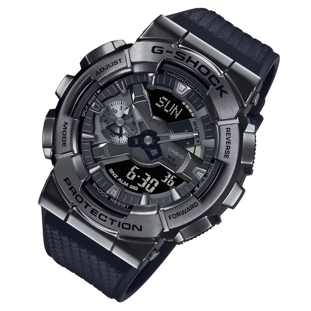 CASIO นาฬิกาข้อมือผู้ชาย G-SHOCK MID-TIER รุ่น GM-110BB-1ADR วัสดุเรซิ่น สีดำ