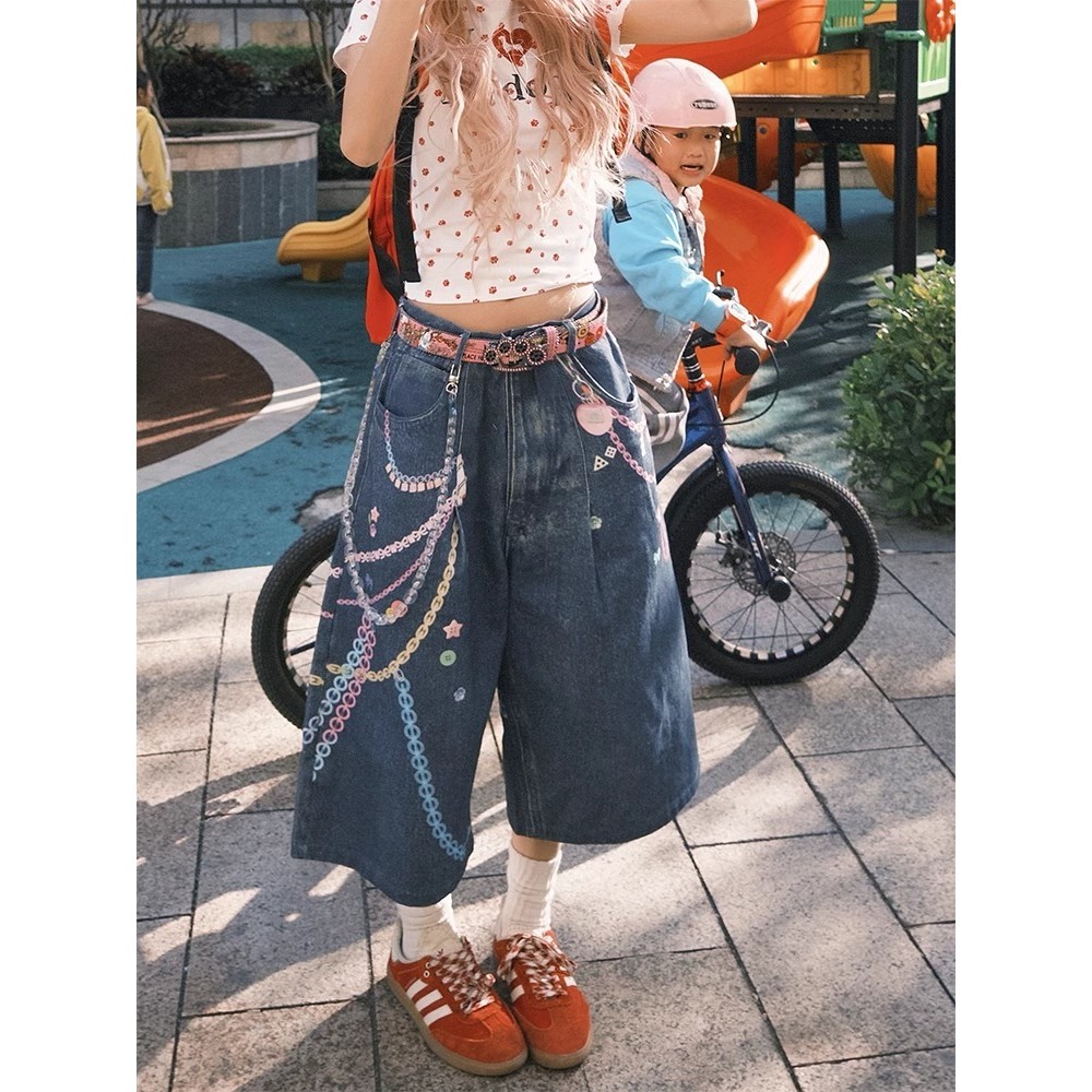 [2581 รายการโปรด] กางเกงยีนส์ครอปพิมพ์โซ่ 3D สไตล์อเมริกันสำหรับผู้หญิง ดีไซน์ไฮสตรีทฤดูร้อน กางเกงข