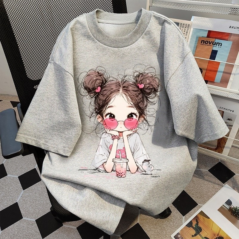 Um🎀เสื้อสีพื้น  พิมพ์ลาย"milk tea Girl"ผ้าฝ้ายนม โคตรนุ่ม OVERSIZE เสื้อคอกลม เสื้อยืดผู้หญิง