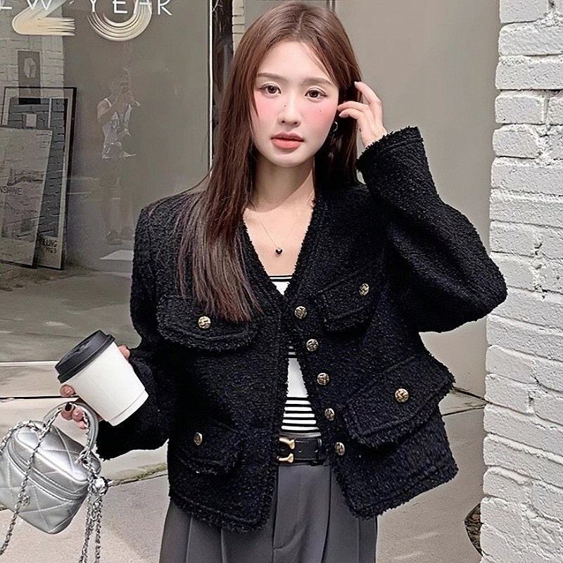 SuySuy พร้อมส่ง เสื้อคลุม แขนยาว สไตล์คุณหนู เนื้อผ้าทวิต ดีเทลแต่งกระเป๋า งานสวยหรูหรา กระดุมผ่ากลาง สไตล์มินิมอล