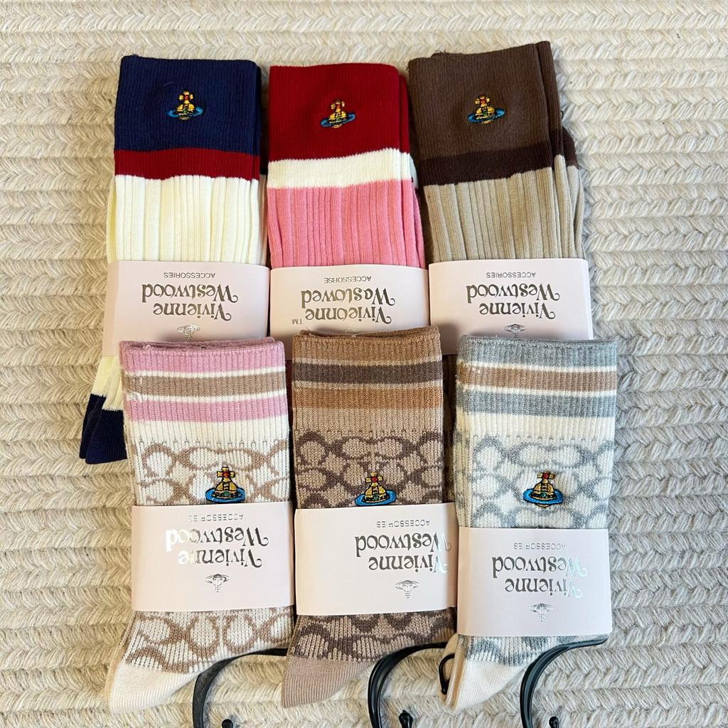 ถุงเท้า สินค้าใหม่ Japan Queen Nishi coa * ch Co-Branded Saturn ปัก Cashmere Color-Blocking Medium High Tube Socks