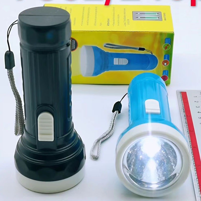 ZJ HOME 1Pc ไฟฉาย LED (คละสี)เเสงไฟสีขาว รุ่นใช้ถ่าน AA 2 ก้อนสีจัดส่งแบบสุ่ม