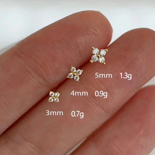 Dainty ดอกไม้ Gold Plated ต่างหูสําหรับผู้หญิงกระดูกอ่อนหูแหวน Zircon Gold/เงิน/rose Gold Clover Hypoallergenic เครื่องประดับสําหรับเด็กของขวัญ