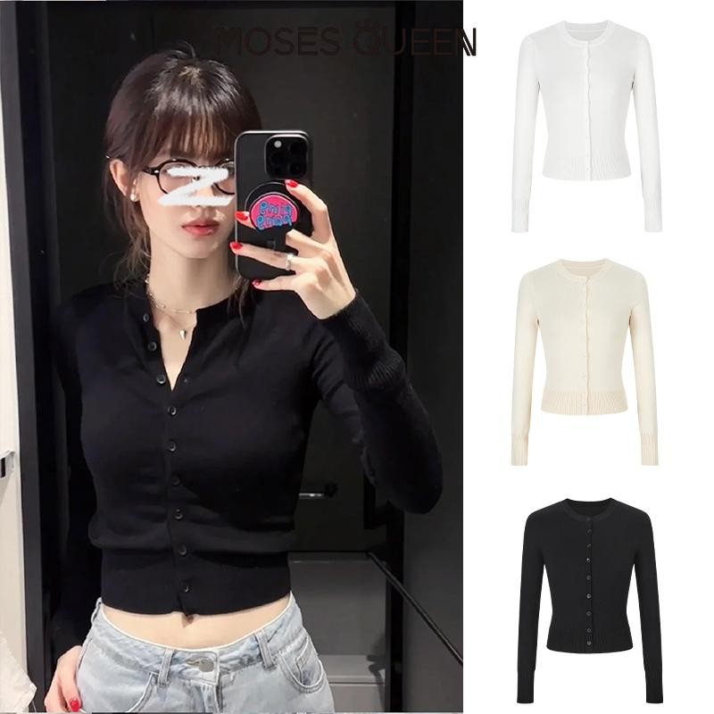 < MOSESQUEEN > เสื้อคอสกรีนผ้าถัก แบบแฟร์นันซ์ สำหรับผู้หญิง ตัวเลือกที่หลากหลาย พร้อมปุ่ม #59260-59269