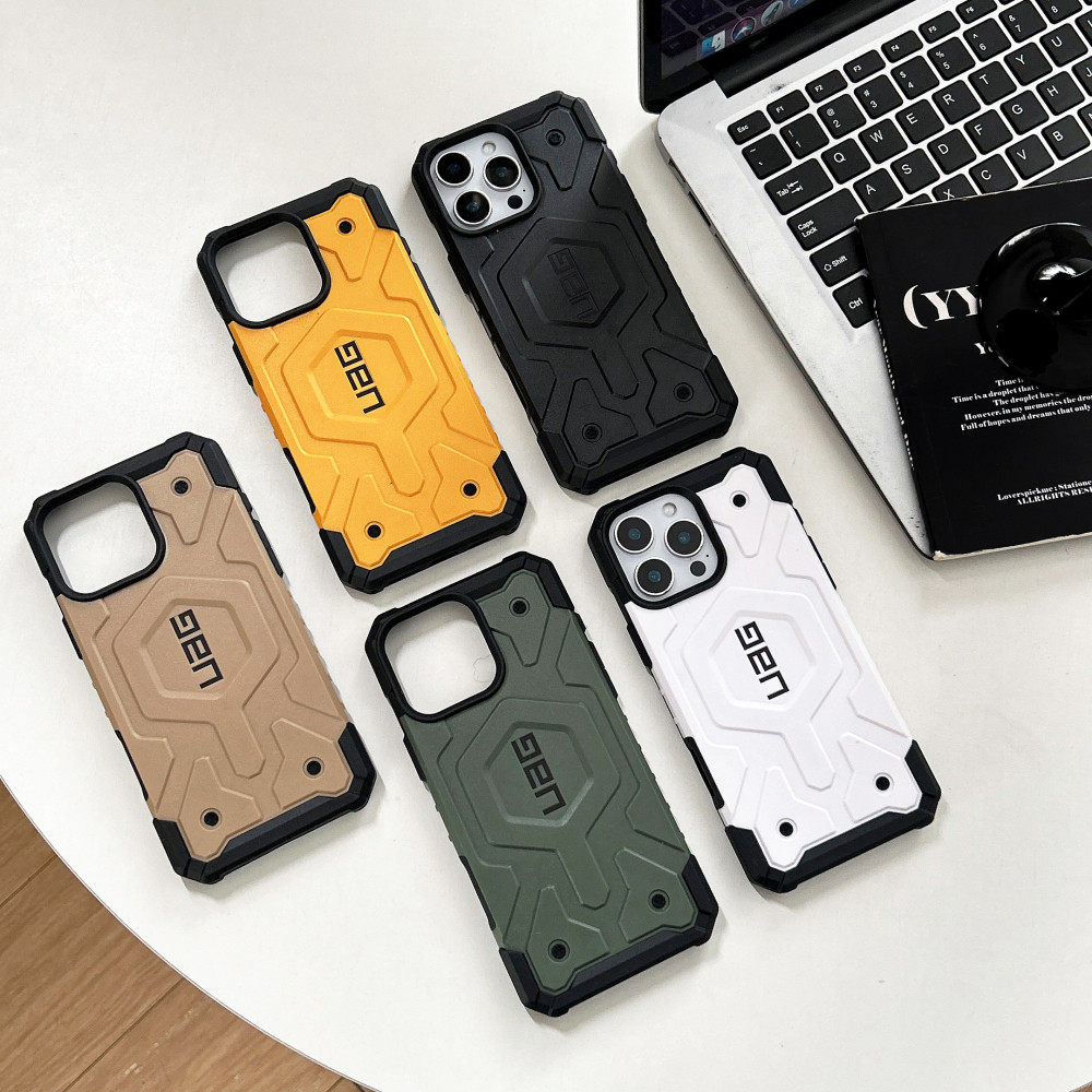 ปลอกใหม่ UAG สําหรับ iPhone16 iPhone 16 15 14 13 12 11 pro max plus กรณีพลาสม่า Pathfinder พร้อมฝาครอบชาร์จแม่เหล็ก