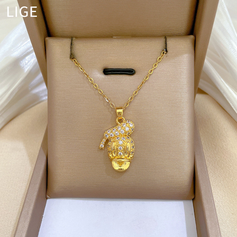 [เหล็กไทเทเนียม] Keda Duck Full Diamond Light Luxury อารมณ์งดงามสร้อยคอเพชรเต็มหญิงโซ่กระดูกไหปลาร้าแมทช์ง่ายโซ่เหล็กไทเทเนียม
