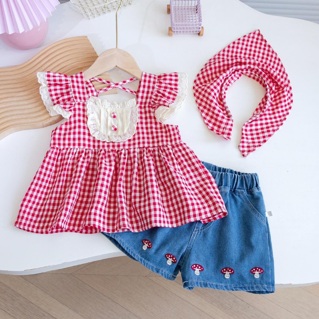 PRETTY BABY🧸พร้อมส่ง🧸 ชุดเซ็ทเด็กผู้หญิง งาน3ชิ้น เสื้อแขนกุด+กางเกงยีนส์ขาสั้น+คาดผมผ้าโพกหัว (1542)