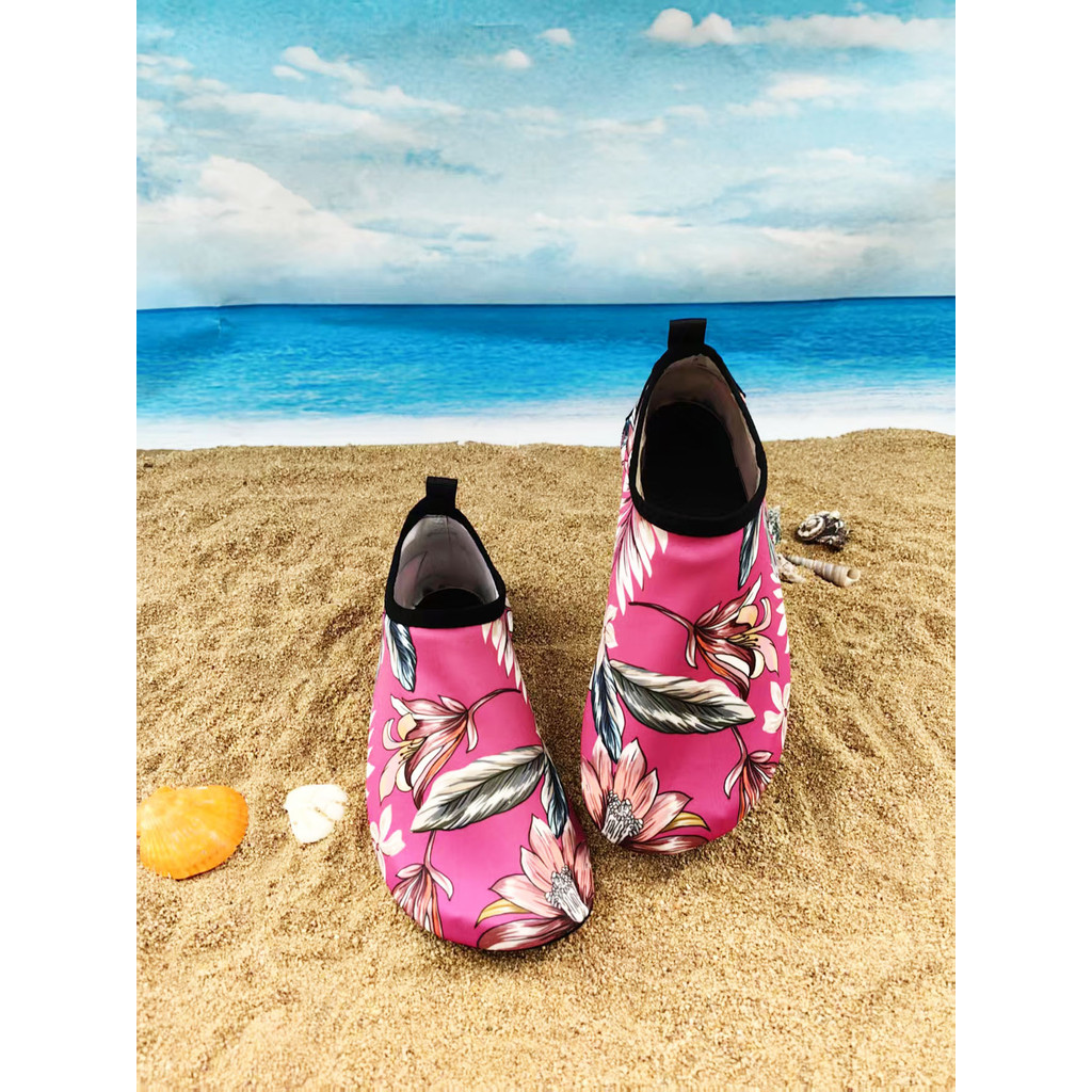 รองเท้าชายหาดสุภาพสตรี Anti-Slip Soft Sole Outdoor Wading River Tracking Shoes Indoor Fitness Sports