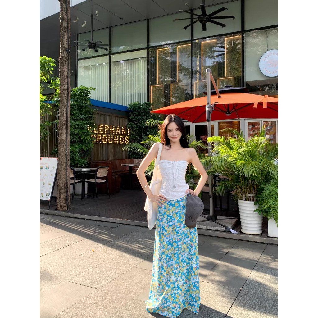 สไตล์วันหยุดชายทะเลสไตล์ฝรั่งเศสต้นฤดูใบไม้ร่วงสไตล์ใหม่การออกแบบความรู้สึกสลิมฟิตที่เรียบง่ายทุกการแข่งขัน ผอมลง ดูกระโปรงเก๋สีฟ้าดอกไม้กระโปรงผ