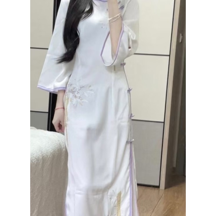 ฤดูใบไม้ผลิหวายสีขาวสีม่วงรุ่นปรับปรุง Inverted แขนขนาดใหญ่ Cheongsam สีขาวชุดยาว Classy หญิง