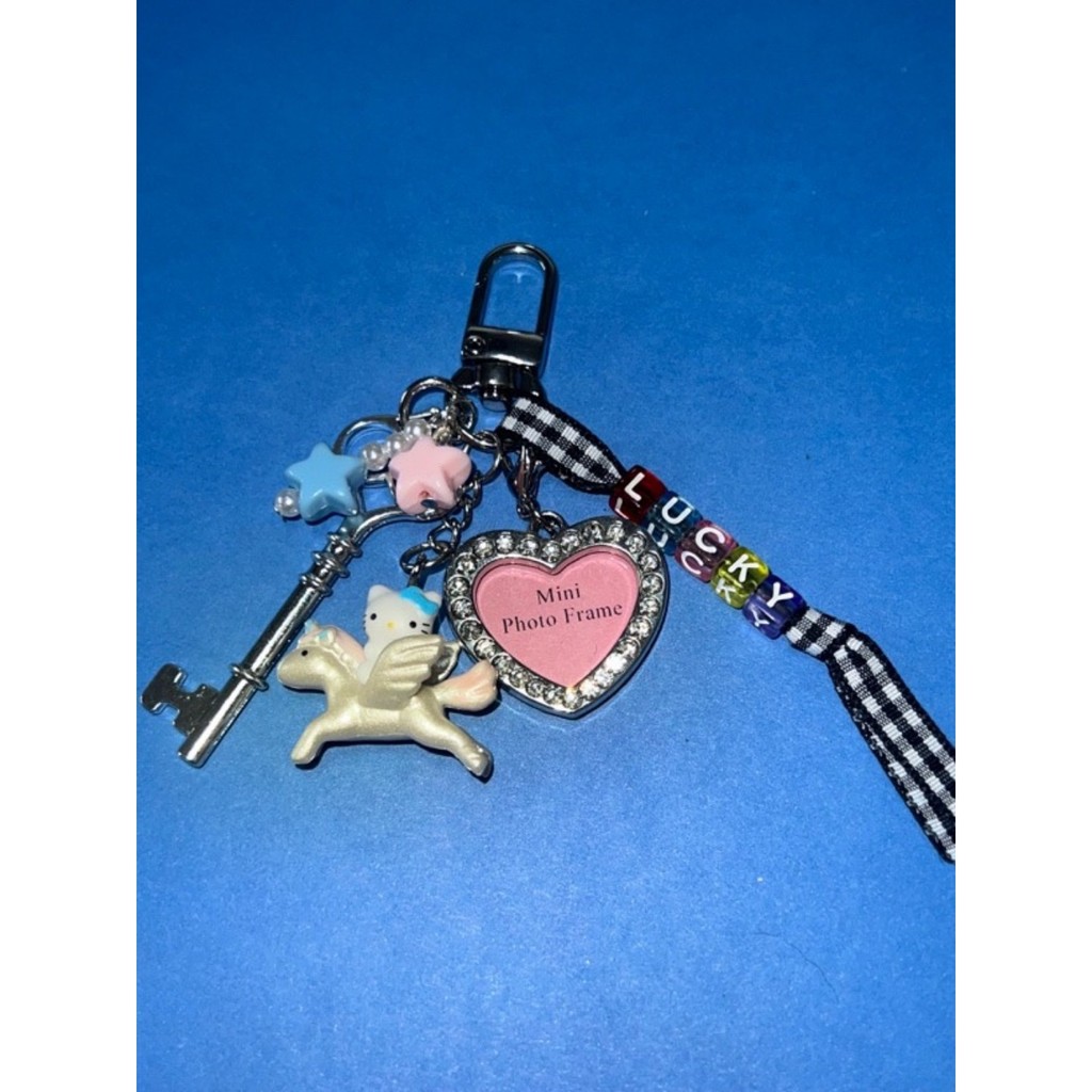 แฟชั่น Ht Original hllo Kty Extremely แบบดั้งเดิม Love Heart Key ตุ๊กตาจี้โทรศัพท์มือถือพวงกุญแจ