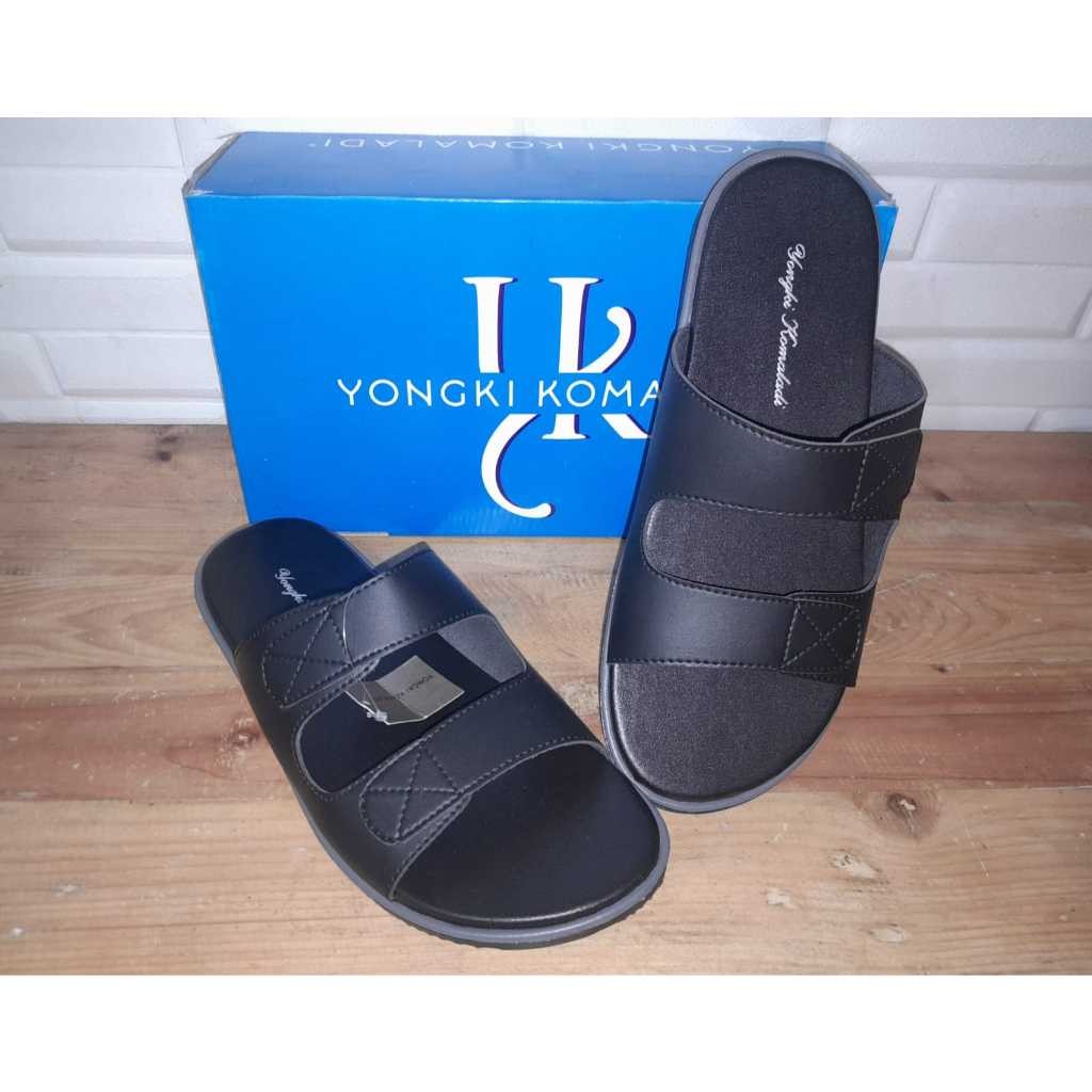 Yongki Komaladic RIOS-142343-ฉัน22 รองเท้าแตะหนังลําลองผู้ชายสําหรับวัยรุ่นเด็กชายผู้ใหญ่ของแท้ 100%