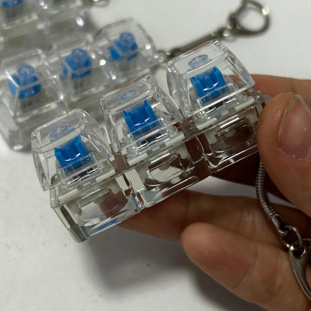 Yann1 พวงกุญแจ Fidget, 3/4/9 คีย์ปุ่มคีย์บอร์ดนิ้ว,อุปกรณ์ผ่อนคลายความเครียดบรรเทา Pass The Time Clicker ของเล่นผู้ใหญ่ - รูปที่ 5