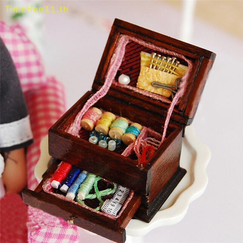 TimeHee Vintage เย็บเย็บปักถักร้อยชุดเข็มกล่อง 1:12 Dollhouse Miniature Decor TH