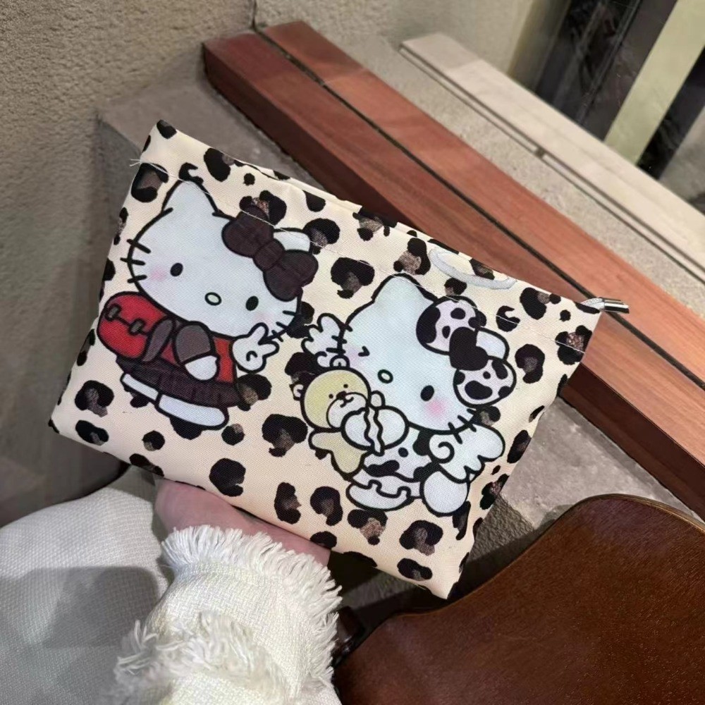 กระเป๋าคลัทช์ Girlfriend Edition Hello Kitty Original Autumn Storage Makeup Cartoon Large Capacity Canvas