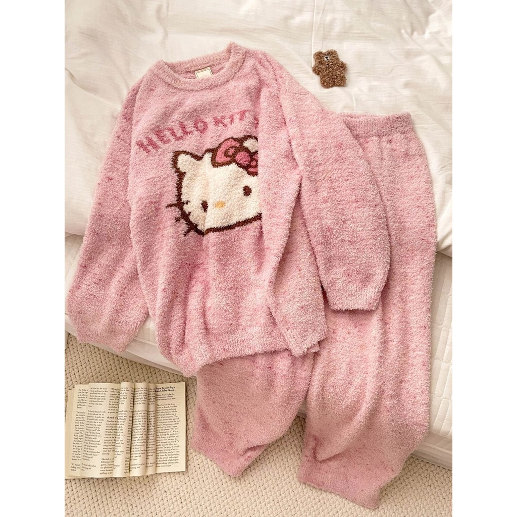 FDS HelloKitty ชุดนอนผ้าสักหลาดผู้หญิงฤดูหนาวเพิ่มกำมะหยี่หนาน่ารักนักเรียนการ์ตูน Hello Kitty ชุดใส่ในบ้านอบอุ่น