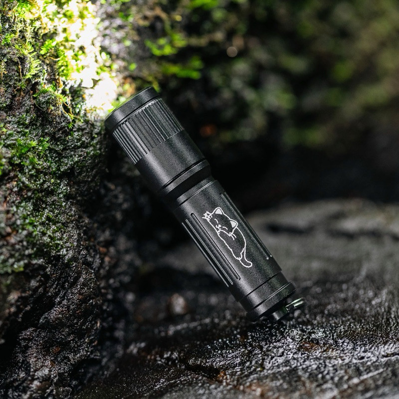 OLIGHT i3E EOS Mitchan Cat Sculpture [Rare limited]