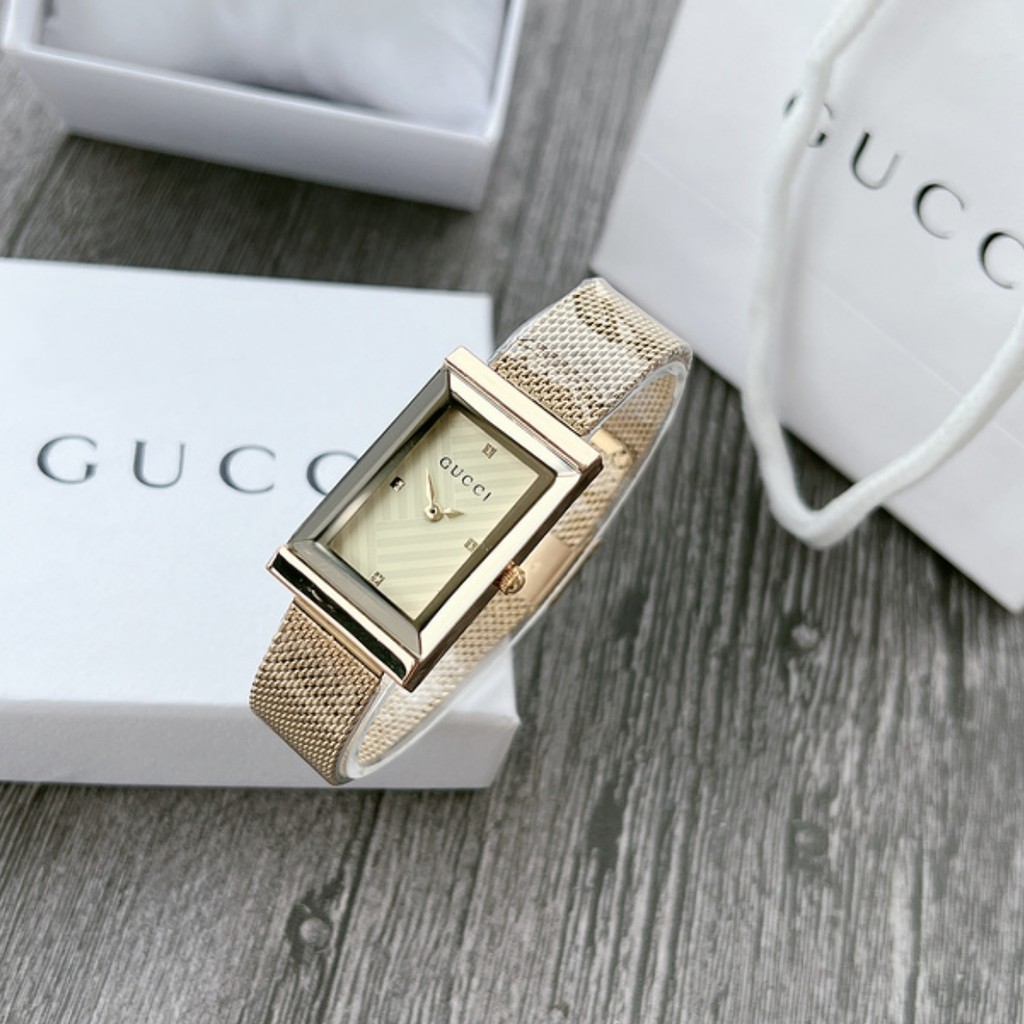 นาฬิกาควอทซ์สายสแตนเลสแบรนด์หรูแฟชั่นสตรี