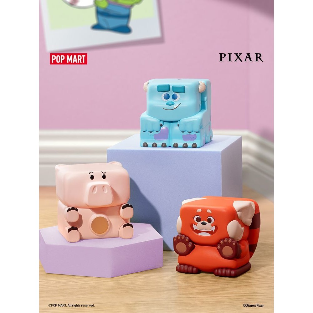 P POPMART POPMART Disney/Pixar POP CUBE-3 Figure-Made Mystery Box หมีสตรอเบอร์รี่สามตา
