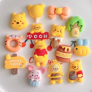 [100ในสต็อก] รองเท้าหลุมหมีพูห์เครื่องประดับแฮนด์เมดรองเท้าหมีพูห์น่ารักดอกไม้ DIY การ์ตูนน่ารักเครื่องประดับผมสามมิติ