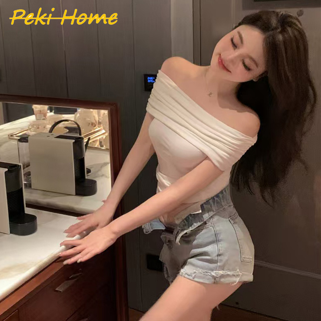 เสื้อคอเหลี่ยมแขนสั้น สไตล์บอดี้สูท กระชับสวย