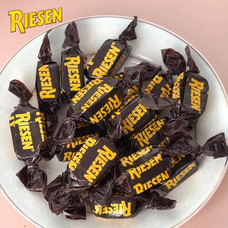 [การชําระเงินครั้งแรกที่ใช้] Riesen Riesen เยอรมนีนําเข้าท๊อฟฟี่ดาร์กช็อกโกแลตคาราเมล Silky Sandwich