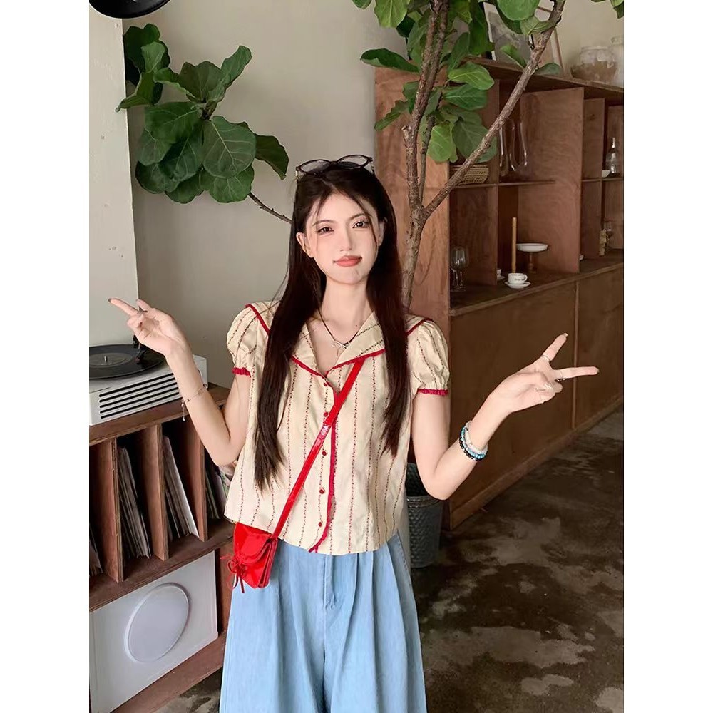 Lovito เสื้อเบลาส์ผู้หญิง ลายทาง LNA70305