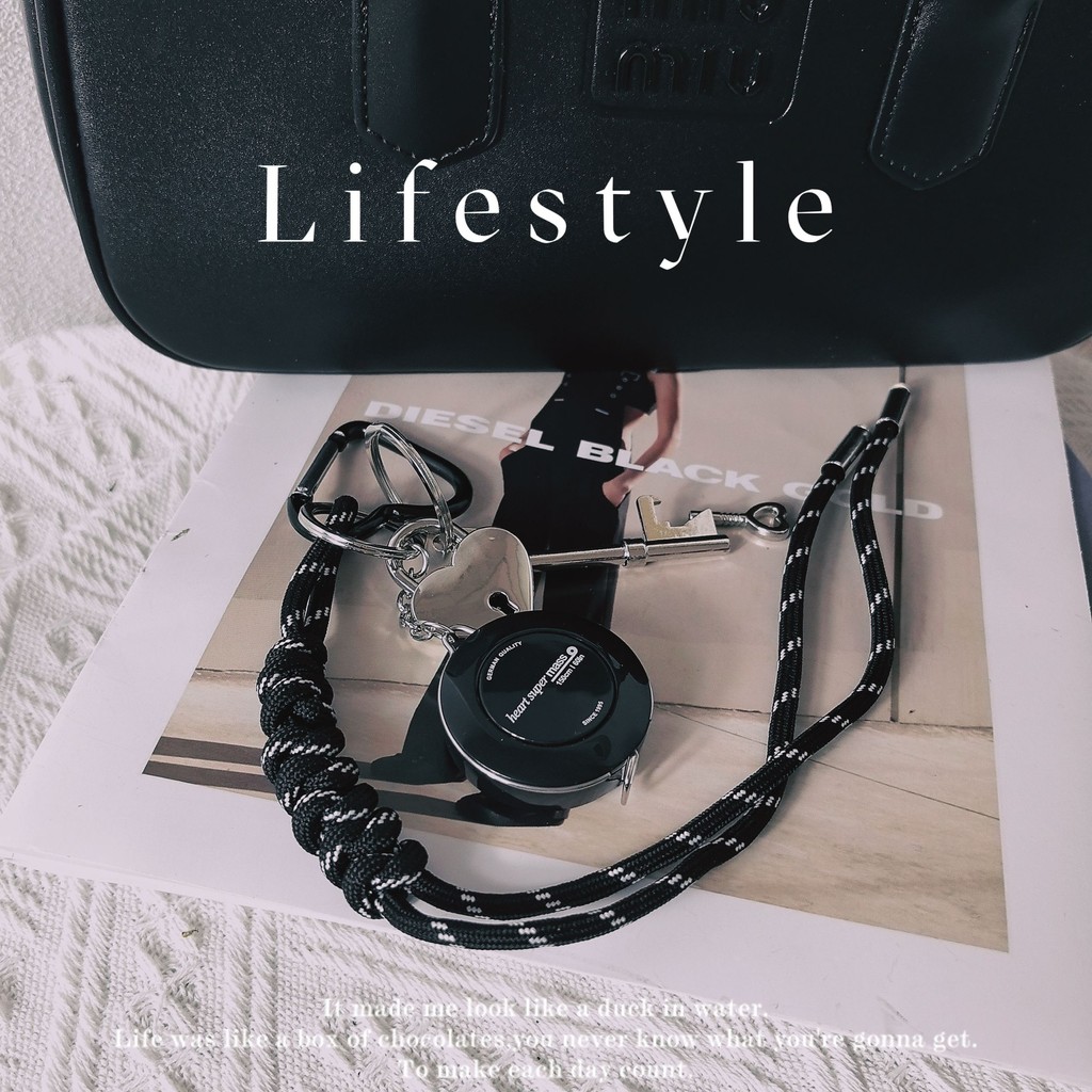 Original Design All-Match Love Heart Lock เชือกปีนเขาพวงกุญแจกระเป๋า Buckle Simple Girl miu กระเป๋าอุปกรณ์เสริมจี้จี้