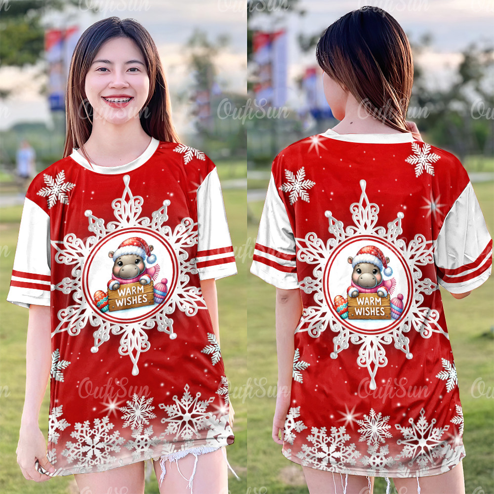 2568 เสื้อยืดแขนสั้น Merry Christmas เสื้อยืดแขนสั้นพิมพ์ลายซานตาคลอสสีแดงสีสันสดใส เสื้อคอก ลม สไตล์ สําหรับผู้หญิง