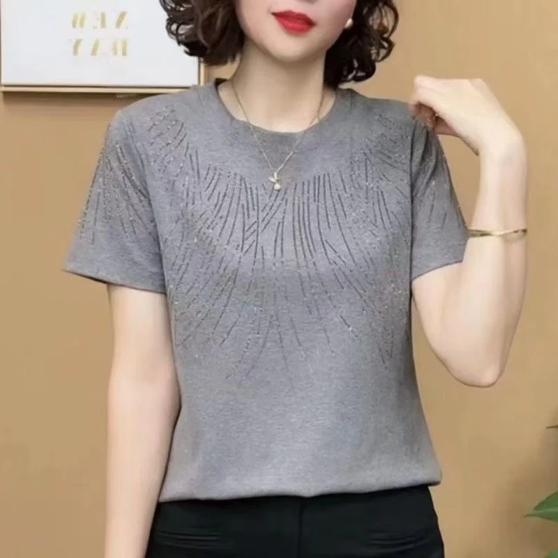 แขนสั้นเสื้อยืดผู้หญิงรอบคอด้านบนแม่สวมใส่แฟชั่นฤดูร้อนร้อนเพชรขนาดใหญ่หลวม ผอมลง ดูปกท้องแขนสั้นด้านบน