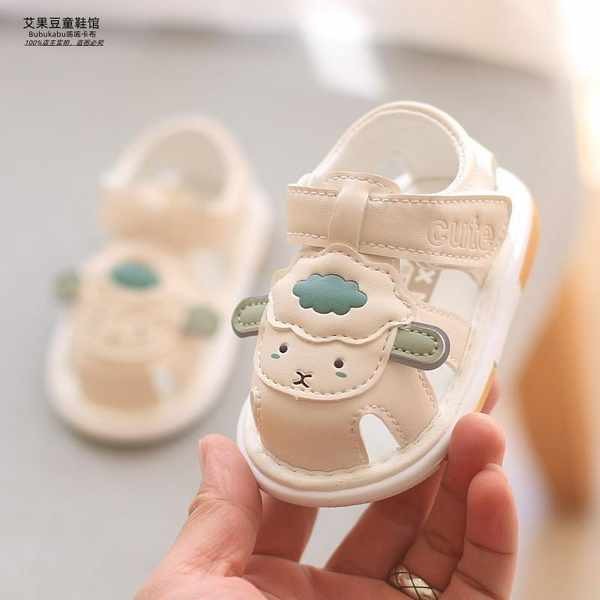 crocs แท้เด็ก รองเท้ามีไฟ รองเท้าแตะเด็กฤดูร้อนรองเท้าเด็กวัยหัดเดินสำหรับผู้ชายและผู้หญิงที่มีพื้นน
